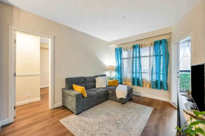 213 20325 85 AVENUE - photo 3 of 25