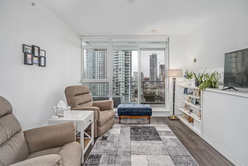 1801 657 WHITING WAY - photo 2 of 25