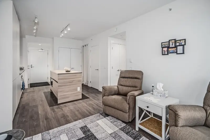 1801 657 WHITING WAY - photo 4 of 25