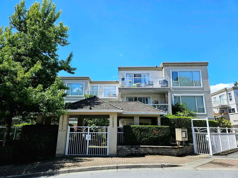 110 1153 VIDAL STREET - photo 2 of 14