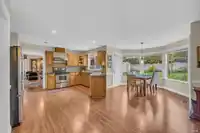 14936 25A AVENUE - thumbnail 16
