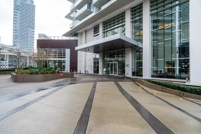 4802 567 CLARKE ROAD - photo 4 of 25