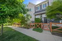 28 2239 164A STREET - thumbnail 2