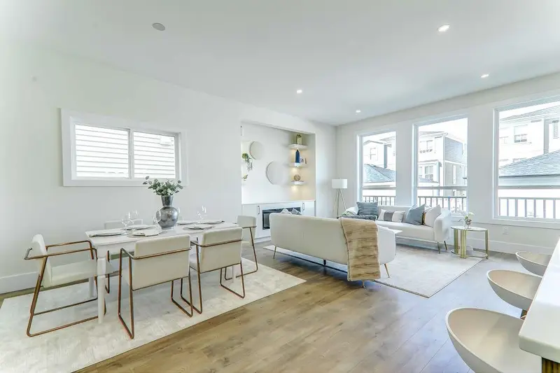 20661 76 AVENUE - photo 1 of 25