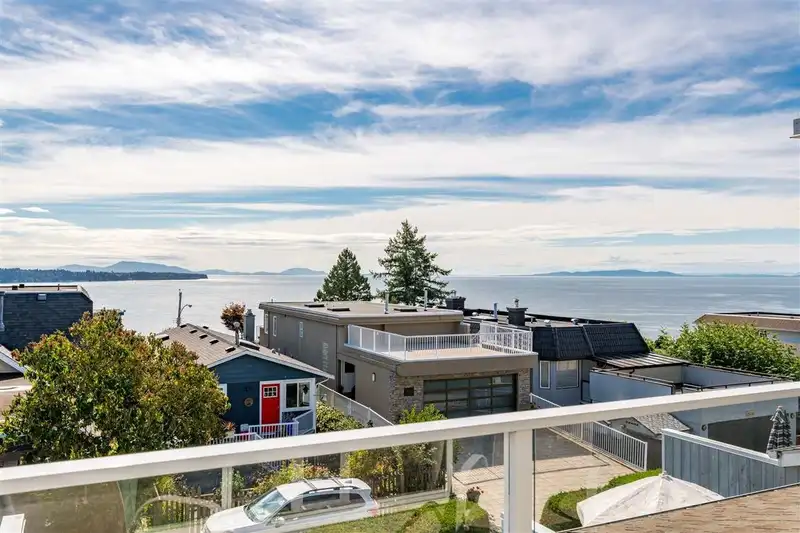 15146 BEACHVIEW AVENUE - photo 1 of 40