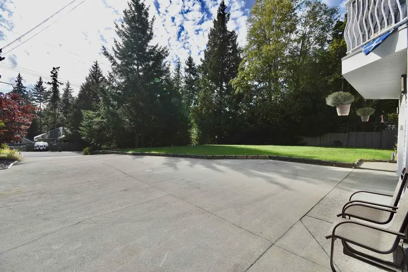 8086 DOGWOOD DRIVE - photo 3 of 25