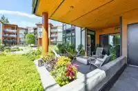 216 14855 THRIFT AVENUE - thumbnail 3