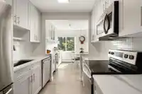 309 1740 SOUTHMERE CRESCENT - thumbnail 8
