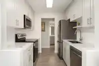 309 1740 SOUTHMERE CRESCENT - thumbnail 9