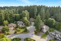 2245 133 STREET - thumbnail 3
