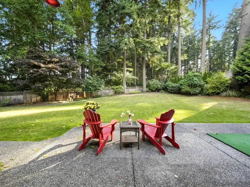 2245 133 STREET - photo 4 of 40