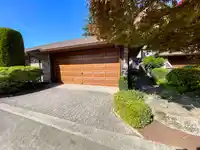 6 1725 SOUTHMERE CRESCENT - thumbnail 1