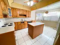 6 1725 SOUTHMERE CRESCENT - thumbnail 8