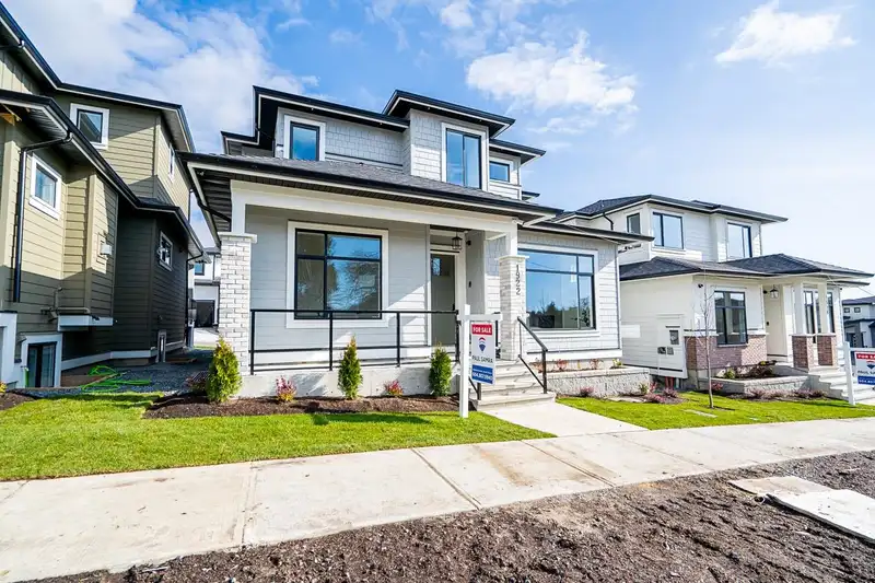1922 167A STREET - photo 1 of 39