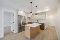 203 15353 17 AVENUE - thumbnail 3