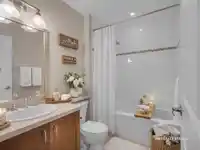 603 1550 MARTIN STREET - thumbnail 10