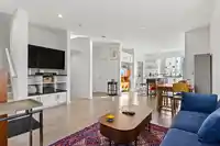 44 16433 19 AVENUE - thumbnail 6