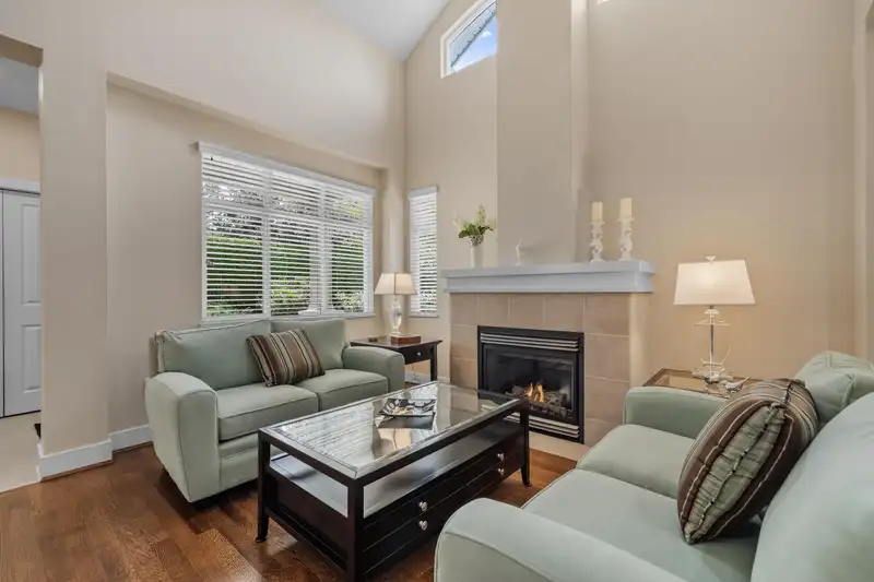 26 18088 8 AVENUE - photo 4 of 40