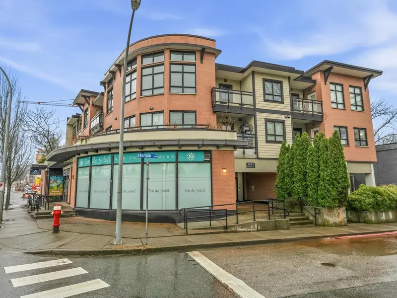 201 2664 KINGSWAY AVENUE - photo 3 of 21