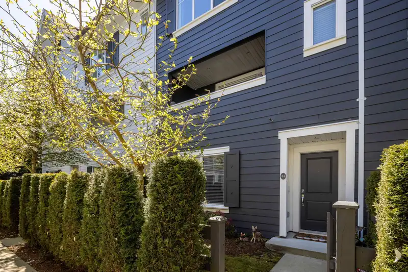 44 158 171 STREET - photo 3 of 40