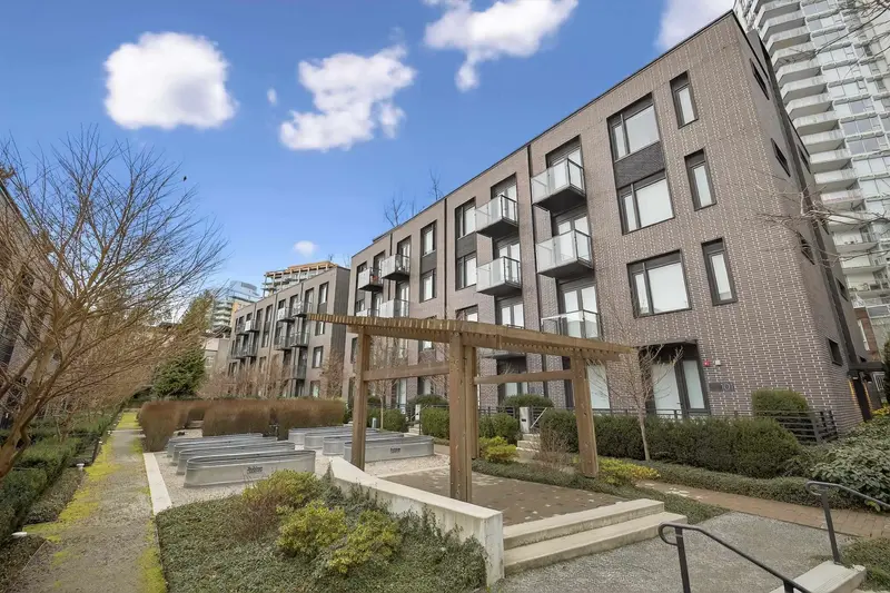 408 5681 BIRNEY AVENUE - photo 2 of 22