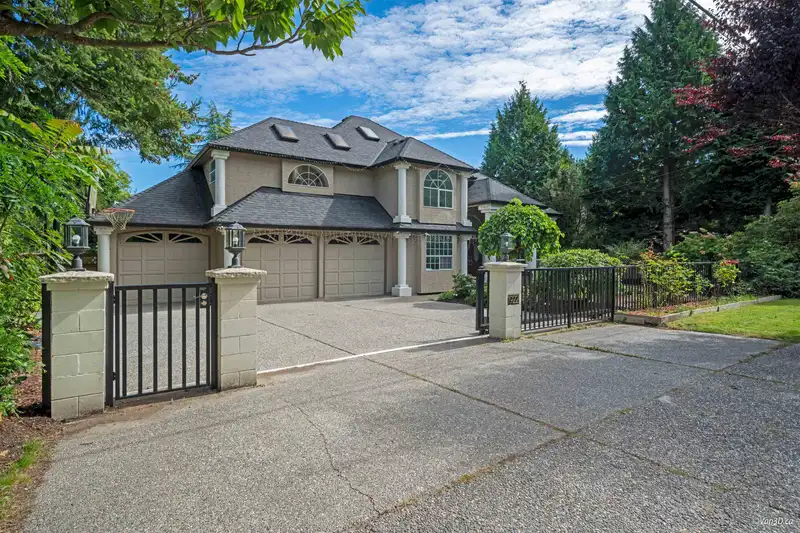 1922 136 STREET - photo 1 of 32
