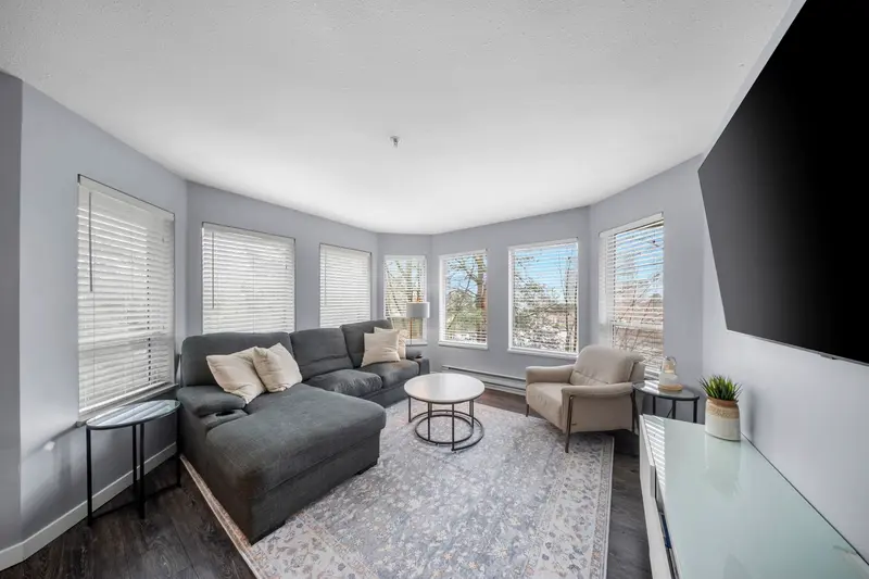 306 19236 FORD ROAD - photo 4 of 25