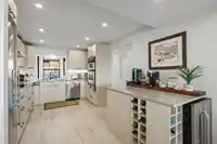2 14985 VICTORIA AVENUE - thumbnail 18