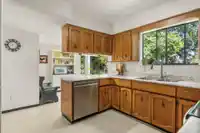 15615 20 AVENUE - thumbnail 12
