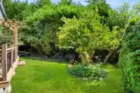 15615 20 AVENUE - thumbnail 4