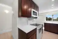 309 1429 MERKLIN STREET - thumbnail 9