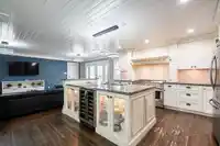 13721 MARINE DRIVE - thumbnail 9