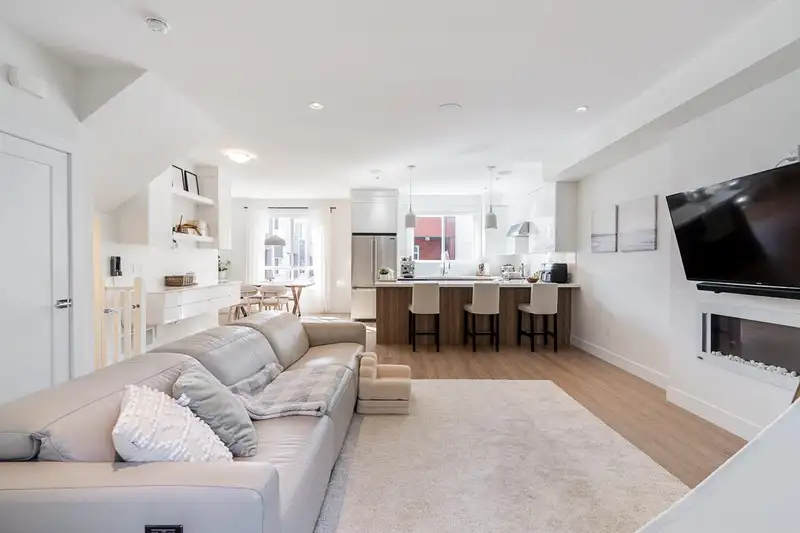 32 1670 160 STREET - photo 1 of 28