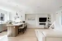 32 1670 160 STREET - thumbnail 2