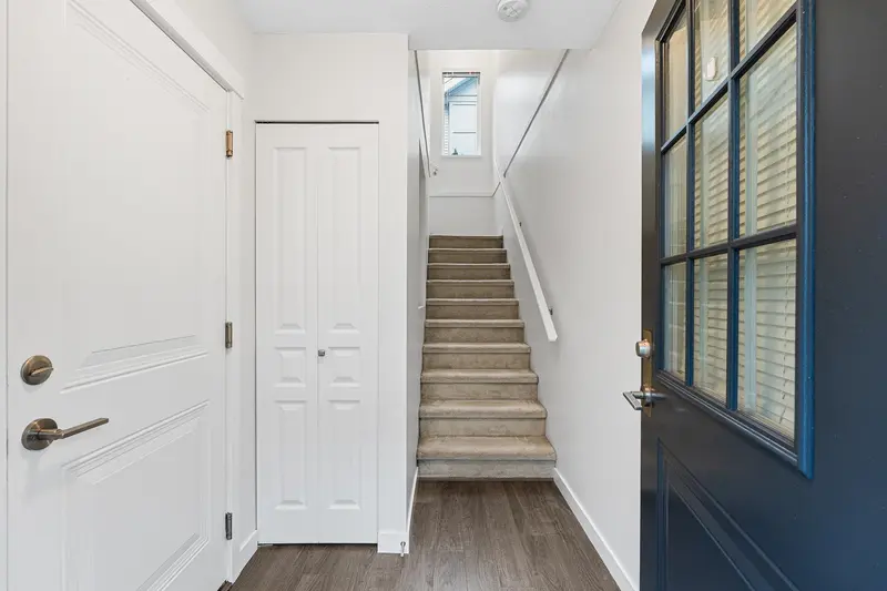 71 7848 209 STREET - photo 4 of 25