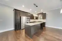 42 2453 163 STREET - thumbnail 7