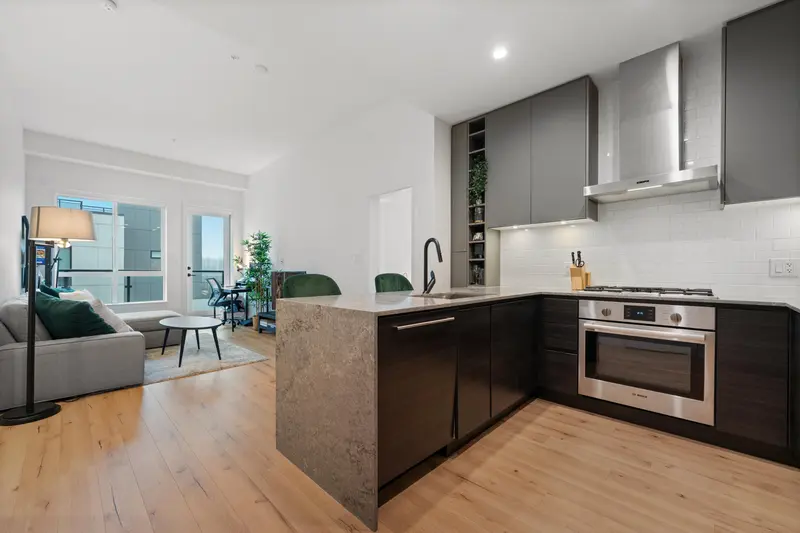 621 3131 MURRAY STREET - photo 3 of 25