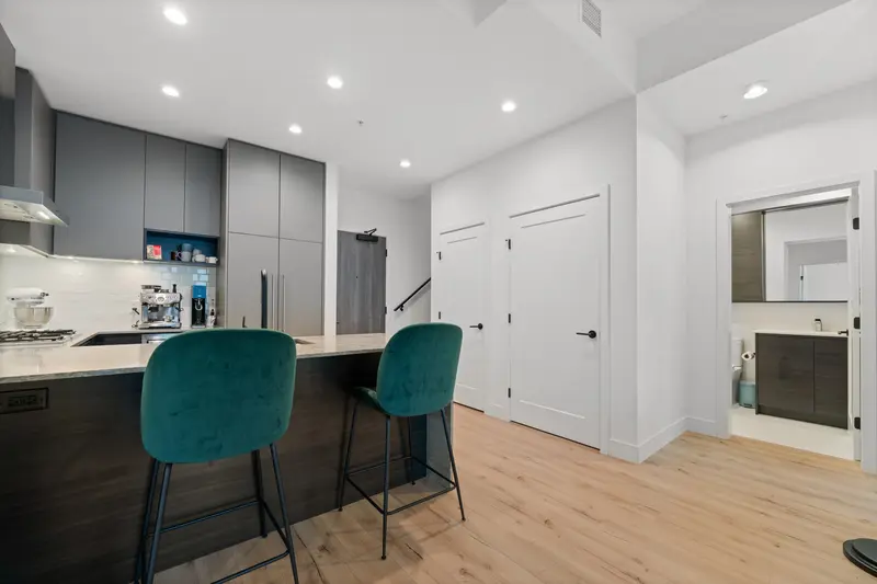 621 3131 MURRAY STREET - photo 4 of 25