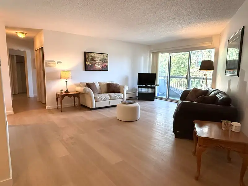 218 15020 NORTH BLUFF ROAD - photo 1 of 25