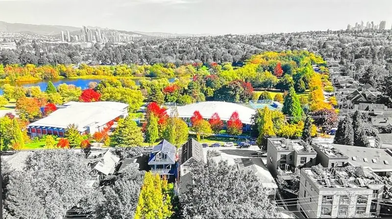 3383 VICTORIA DRIVE - photo 2 of 25