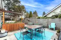 1196 HABGOOD STREET - thumbnail 38