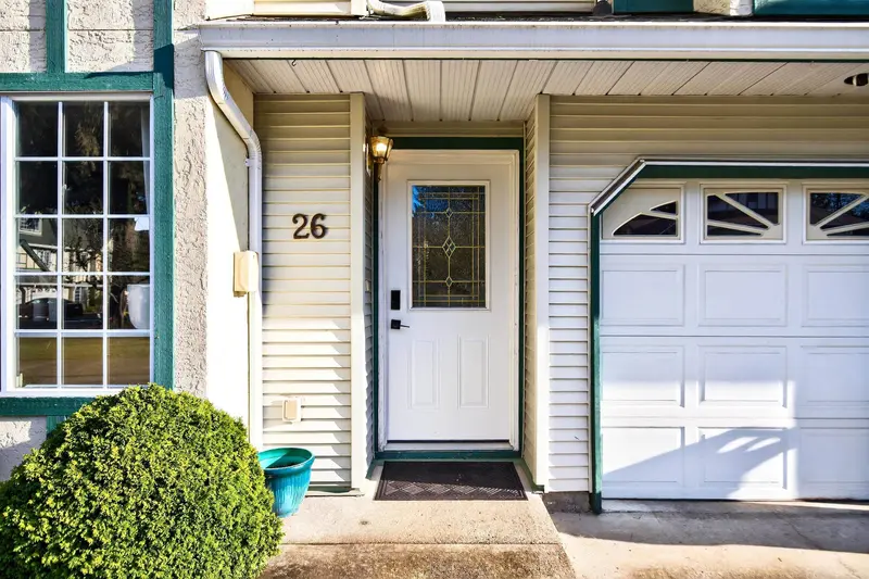 26 21409 DEWDNEY TRUNK ROAD - photo 3 of 25