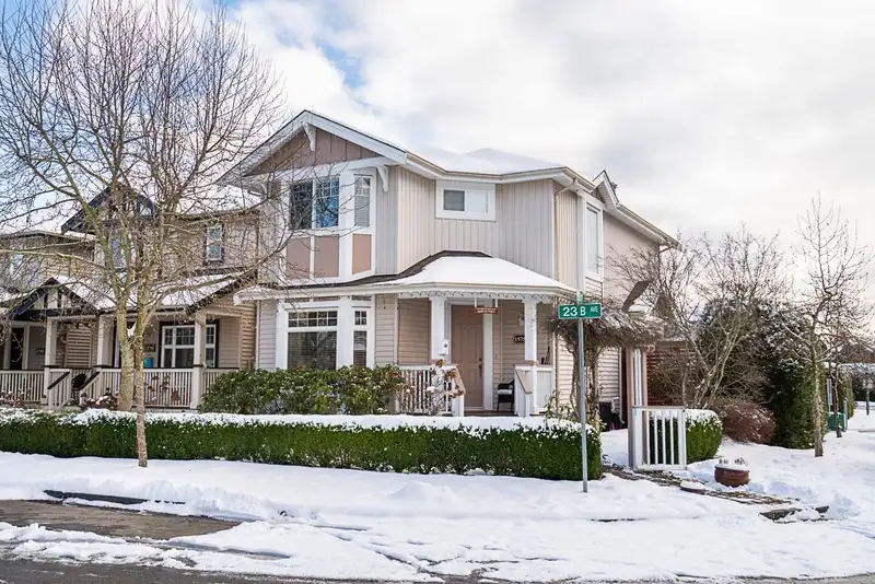 15752 23B AVENUE - photo 1 of 39