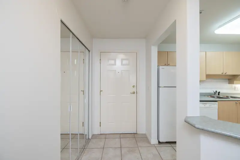 104 15150 29A AVENUE - photo 2 of 40