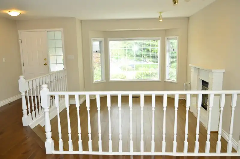 14645 18 AVENUE - photo 2 of 23