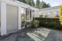 2547 CRESCENT DRIVE - thumbnail 2