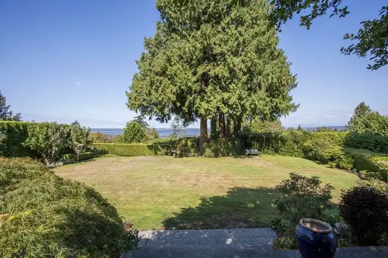 2547 CRESCENT DRIVE - photo 3 of 25