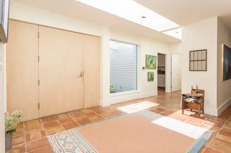 2547 CRESCENT DRIVE - photo 4 of 25