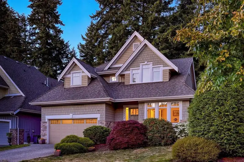 2052 128A STREET - photo 1 of 36