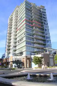 902 1473 JOHNSTON ROAD - thumbnail 1